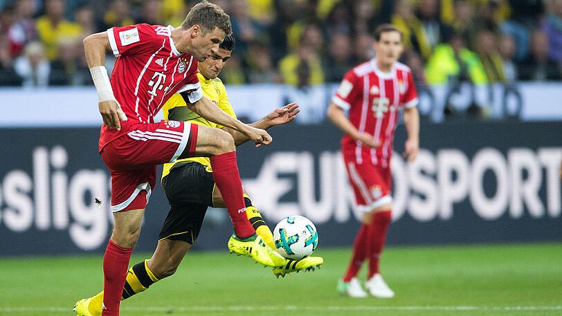 Thomas Müller: Note 3. Siebtes Supercup-Spiel, Rekordmann. Gute Flanke auf Lewandowski, Pech im Abschluss nach Ribérys Vorarbeit (31.) und Kimmichs Flanke (35.). Nach 67 Minuten musste Müller runter, wurde von den BVB-Fans mit Pfiffen verabschiedet, winkte zurück.