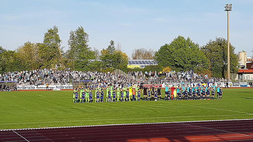 Sonnig, beschaulich, klein - Regionalliga Bayern in Illertissen.
