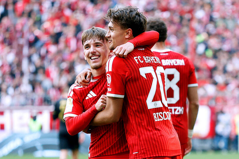 Lennart Karl (l.) ist dabei, Tom Bischof nicht.
