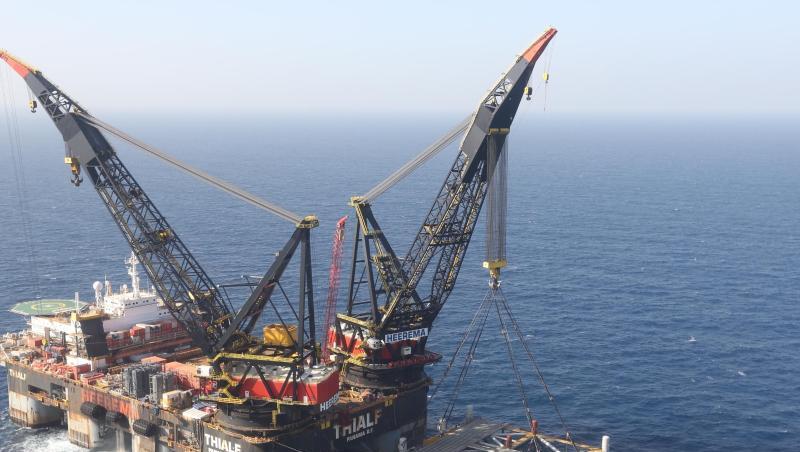 Ölplattform im Mittelmeer vor der israelischen Küste. Ölplattform im Mittelmeer vor der israelischen Küste.