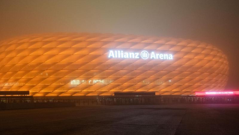 Die Allianz Arena ist orange beleuchtet. Foto: Lino Mirgeler/dpa/Archivbild Die Allianz Arena ist orange beleuchtet. Foto: Lino Mirgeler/dpa/Archivbild