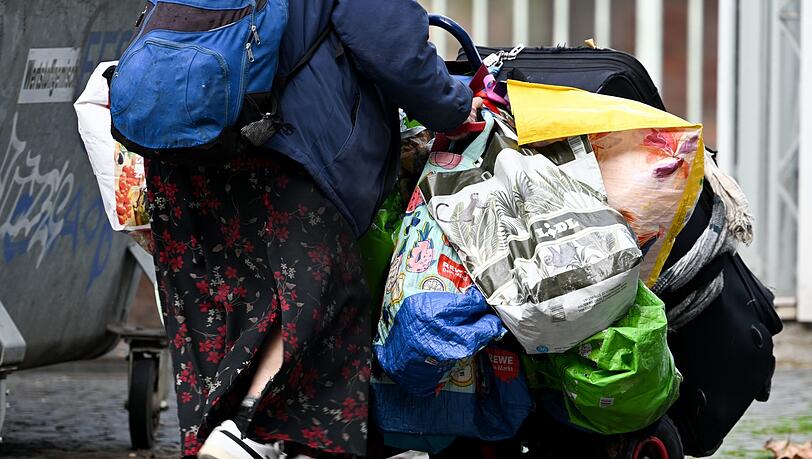 Knapp eine halbe Million Menschen sind von den Kommunen untergebracht, weil sie keine eigene Wohnung haben. (Symbolbild)