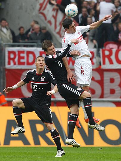 TONI KROOS (m): Seine Position im Finale gegen Chelsea wird genau diese sein &ndash; im vorderen defensiven Mittelfeld neben Schweinsteiger. Exzellenter Ballverteiler. Note: 3