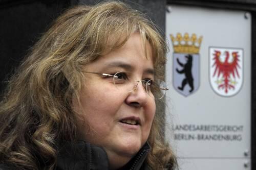 Die Supermarktkassiererin Barbara E.: Ihr wurde wegen des Verdachts gekündigt, Pfandbons im Wert von 1,30 Euro unberechtigt eingelöst zu haben.  Foto: dpa