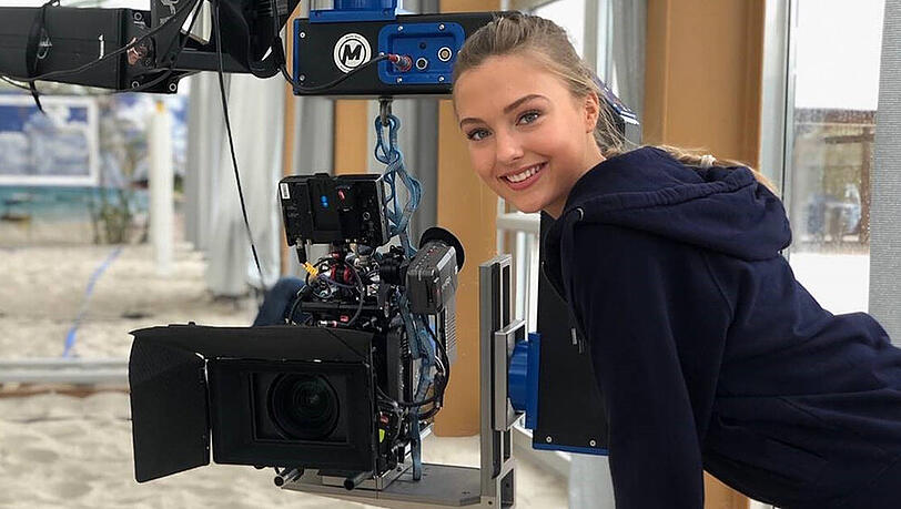 Lilly Krug am Set der ZDF-Produktion "Gipfelstürmer - Das Berginternat" Lilly Krug am Set der ZDF-Produktion "Gipfelstürmer - Das Berginternat"