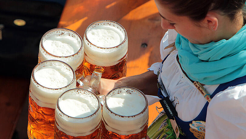Bis zu 11,80 Euro kostet dieses Jahr die Maß. Bis zu 11,80 Euro kostet dieses Jahr die Maß.