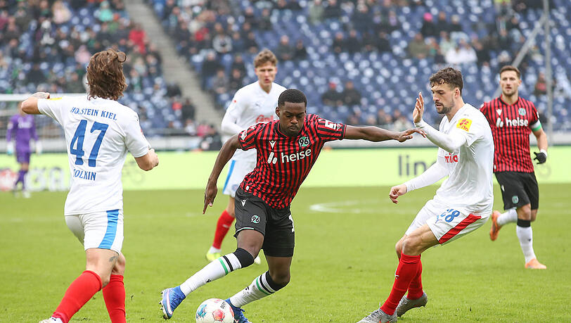 Bayerns Noel As&eacute;ko macht w&auml;hrend seiner Leihe zu Hannover 96 mit starken Leistungen auf sich aufmerksam.