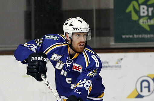 EHC-Verteidiger Jens Olsson