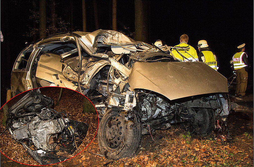Eine Fahranfängerin verunglückte am Mittwochabend mit einer Beifahrerin im Waldstück bei Pallin, weil das Heck ausbrach. Beide wurden schwer verletzt. Das Auto wurde komplett beschädigt.
