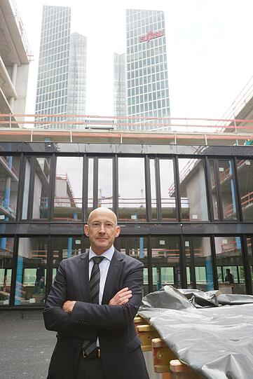 Der Chef von Microsoft Deutschland, Alexander Stüger, hat für das neue Büro ein Konzept: vier Arbeitswelten.