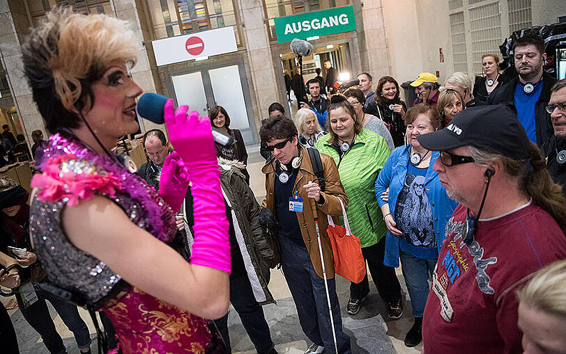 Die Venus feiert 20. Geburtstag - die Bilder von der weltgrößten Erotikmesse in Berlin.