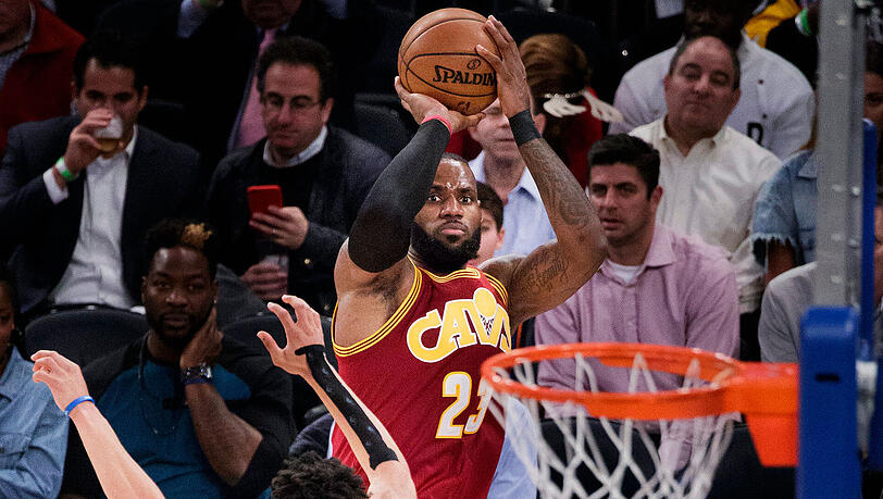 LeBron James springt in der Scorerliste auf Platz acht. LeBron James springt in der Scorerliste auf Platz acht.