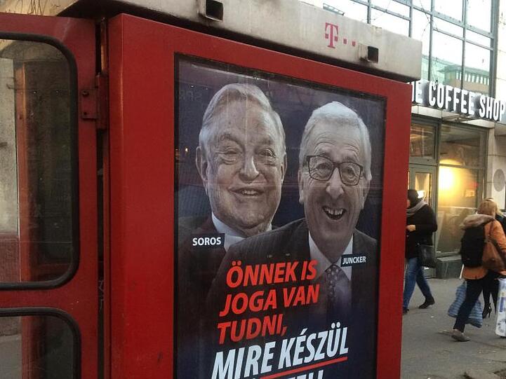 Plakatkampagne gegen den ungarisch-amerikanischen Milliardär George Soros und den Präsidenten der EU-Kommission, Jean-Claude Juncker in UNgarn.