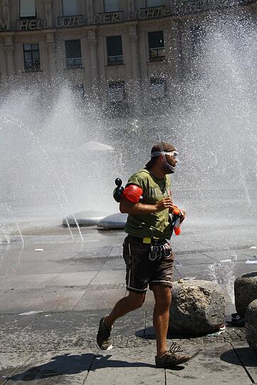 Wasserschlacht am Stachus. Die Bilder.