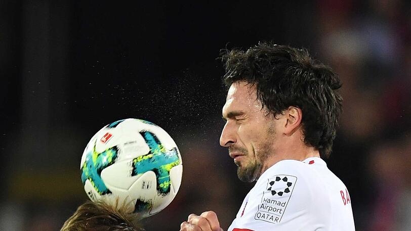 Mats Hummels Note 2: Bereitete das 1:0 von Müller durch einen langen Ball super vor, hatte zahlreiche Top-Flankenwechsel im Programm. Stand defensiv gut, ließ sich kaum einen Ball abluchsen. Sicher.