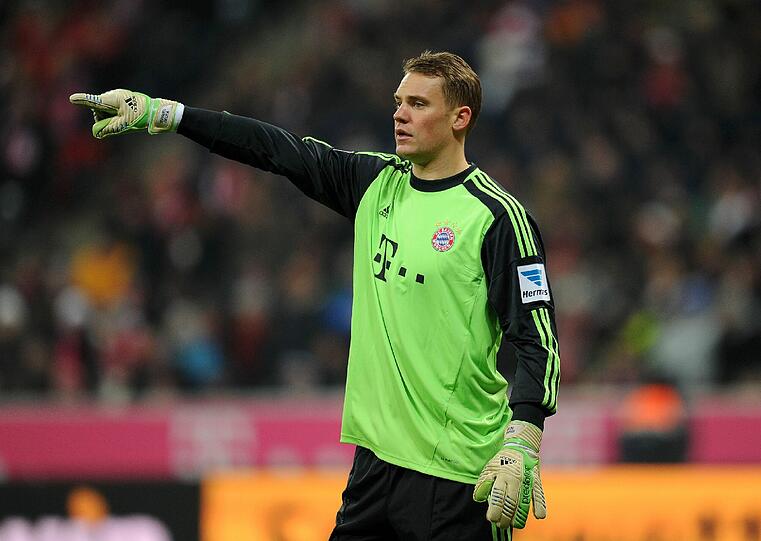 MANUEL NEUER: Note 3. War gegen seinen Ex-Klub dabei. Hätte aber auch einen Kasten Veltins an seiner Stelle ins Tor stellen können. Ungeprüft, keine Parade, nur ein abgewehrter Torschuss. Zum 15. Mal zu Null. Am Ende sogar Kapitän.