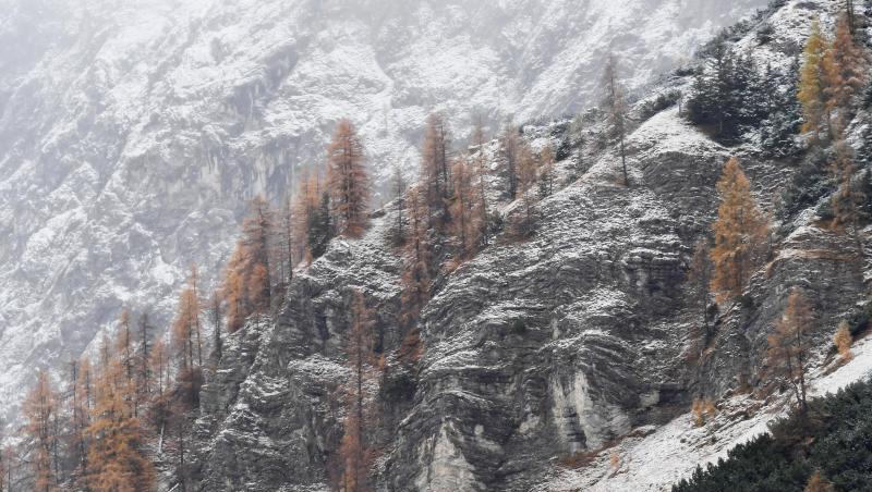 Schnee auf der Nordseite der Zugspitze. Schnee auf der Nordseite der Zugspitze.