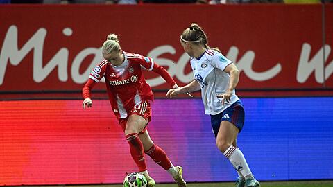Franziska Kett und die Bayern-Fu&szlig;ballerinnen gewinnen das letzte Spiel des Jahres. (Archivbild)