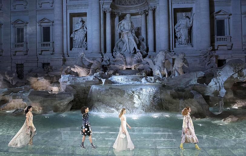 Fendi zeigt in Rom eine spekatkuläre Show
