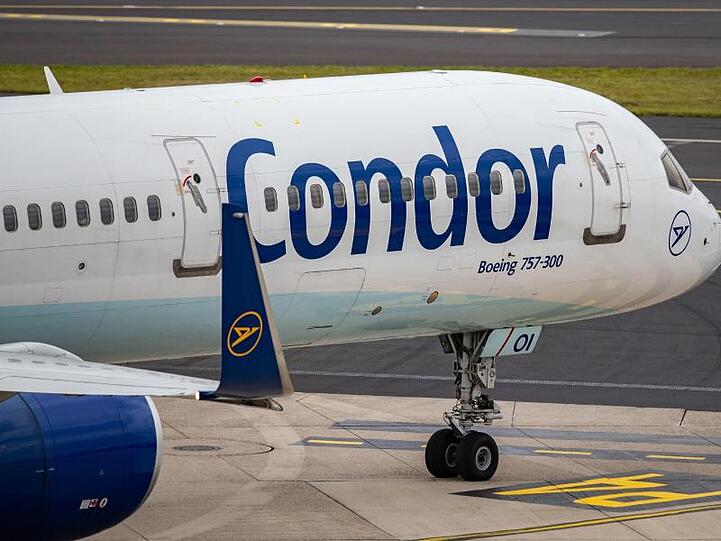 Ein Flugzeug der Fluggesellschaft Condor.