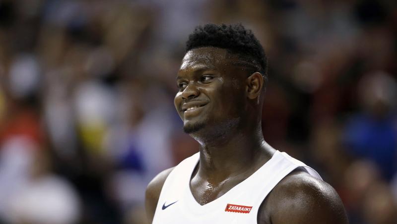 Das NBA-Debüt von Zion Williamson verzögert sich. Das NBA-Debüt von Zion Williamson verzögert sich.