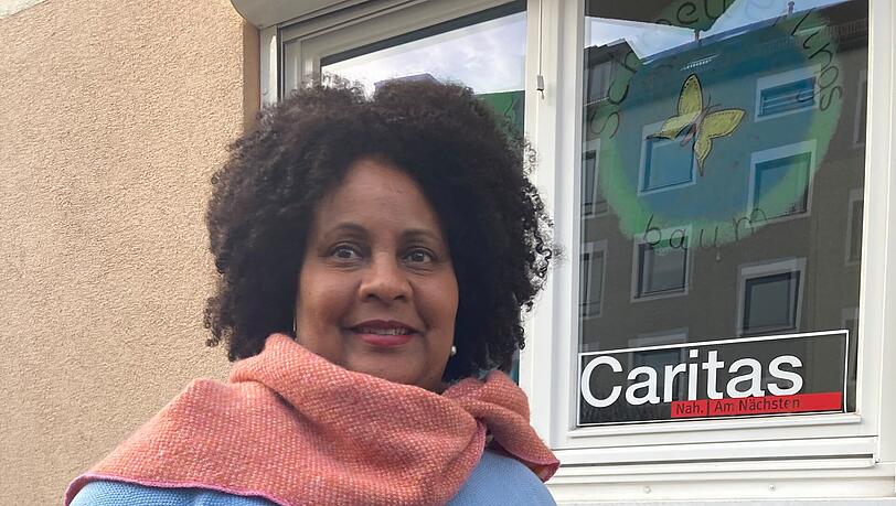 Eden Iyob flüchtete 1984 als Analphabetin aus Eritrea, heute leitet die 50-Jährige die Caritas-Kinderkrippe Schmetterlingsbaum in Sendling. Eden Iyob flüchtete 1984 als Analphabetin aus Eritrea, heute leitet die 50-Jährige die Caritas-Kinderkrippe Schmetterlingsbaum in Sendling.