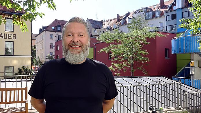 Nach einer Scheidung ging es für den einst erfolgreichen Gastronomen Christian L. abwärts – er landete auf der Straße.