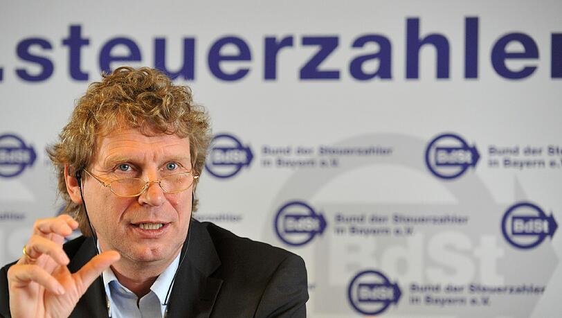 Bernd Raffelhüschen. Bernd Raffelhüschen.