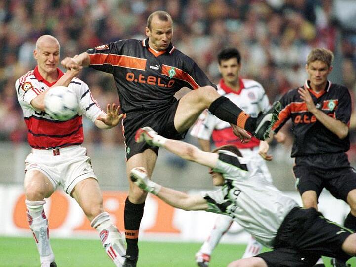 1999 trafen Werder und Bayern im Finale in Berlin aufeinander.