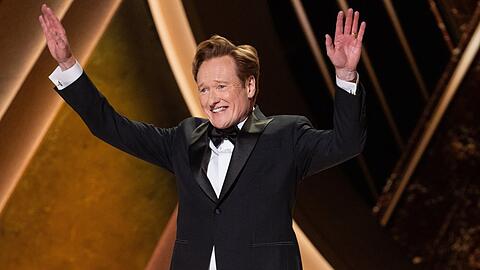 Conan O'Brien darf 2026 zum zweiten Mal auf die Oscar-Bühne.