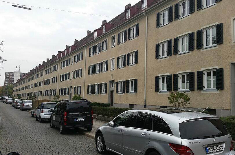 In diesem Häuserblock in Laim wohnt Rosi S.
