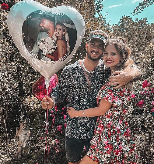 Julian Evangelos und Stephanie Schmitz verließen die Dating-Sendung "Love Island" 2018 als Paar.