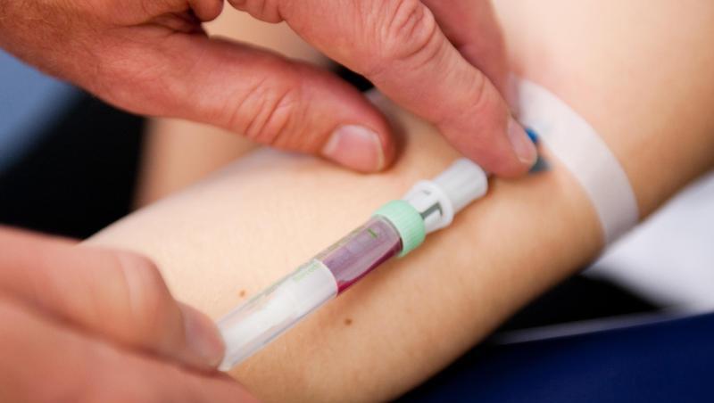 Seit 2012 werden Schwangeren Bluttests auf eigene Kosten angeboten, mit denen unter anderem untersucht wird, ob das Kind mit Down-Syndrom auf die Welt käme. Seit 2012 werden Schwangeren Bluttests auf eigene Kosten angeboten, mit denen unter anderem untersucht wird, ob das Kind mit Down-Syndrom auf die Welt käme.