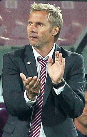 Nicht zueletzt, weil ein guter Bekannter aus München den Grundstein für den gegenwärtigen Erfolg der Schweizer legte: Thorsten Fink war bis Oktober diesen Jahres Trainer des FC Basel. Ob er im Fall der Fälle seinem ehemaligen Verein Tipps gibt?