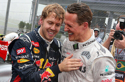 Schumi: Als Kind träumte Klein-Sebastian von der Formel 1. In seinem Zimmer hing ein Plakat von Michael Schumacher (r.), der Vettel schon als Jugendlicher förderte. Heute sind sie Freunde. Als beide dann ab 2010 gegeneinander fuhren, verschwand der Rekord-Weltmeister aber in Vettels Windschatten.