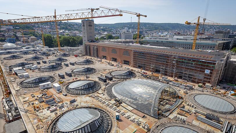Wird nicht nur später fertig, sondern auch teurer: der neue Stuttgarter Hauptbahnhof. Wird nicht nur später fertig, sondern auch teurer: der neue Stuttgarter Hauptbahnhof.