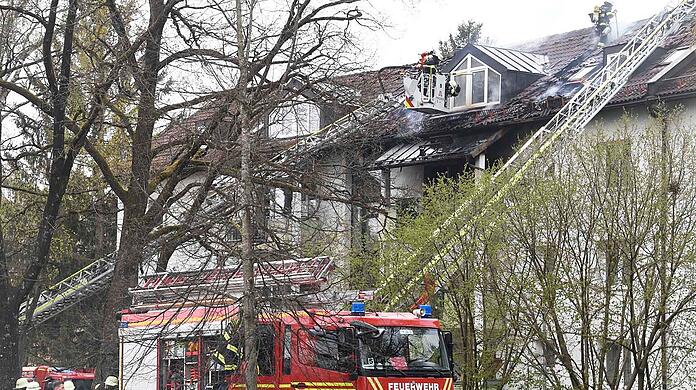 Einsatzkräfte der Feuerwehr.