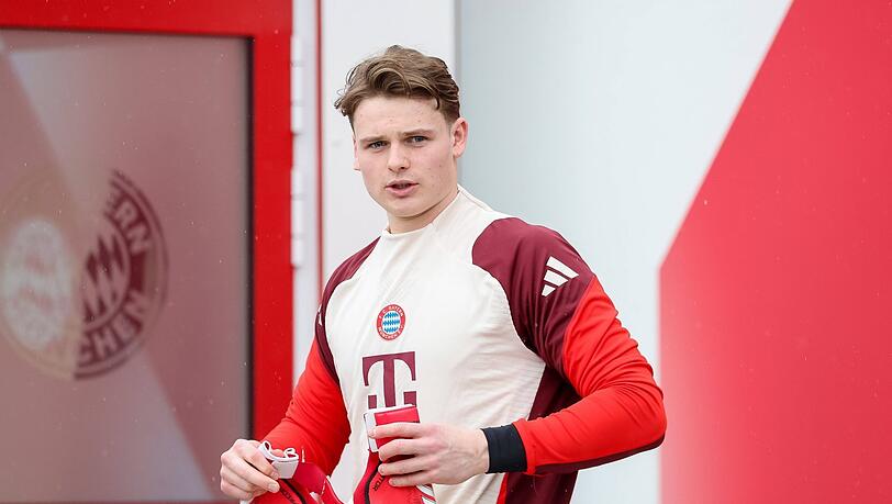Jonas Urbig kam zuletzt vom 1. FC Köln zum FC Bayern.