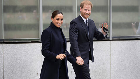 Eine Versöhnung zwischen Prinz Harry (re.) und der Königsfamilie wäre auch für Herzogin Meghan (li.) von Vorteil.