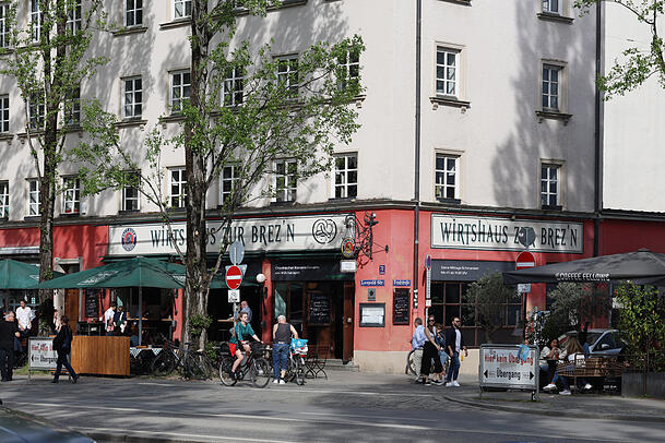 Auch so ein Fixpunkt: das "Wirtshaus zur Brez'n". Auch so ein Fixpunkt: das "Wirtshaus zur Brez'n".