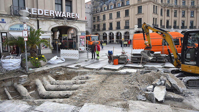 Ältere Bilder von der Stachus-Baustelle. Sie wird wahrscheinlich den ganzen Sommer über dauern.