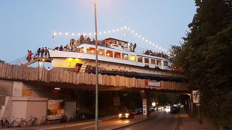 Die "Alte Utting" hat auch am ersten Wiesn-Wochenende geöffnet.