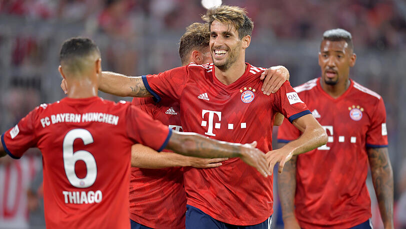 Bayerns Javi Martínez (m.) erzielte das Tor des Abends.