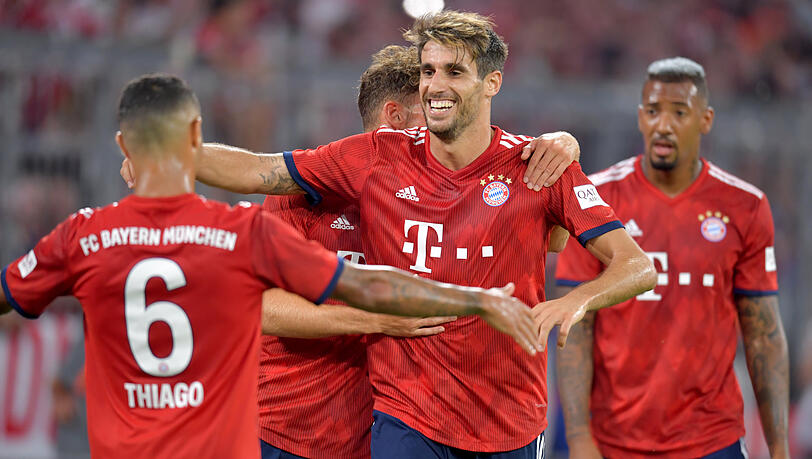 Bayerns Javi Martínez (m.) erzielte das Tor des Abends. Bayerns Javi Martínez (m.) erzielte das Tor des Abends.