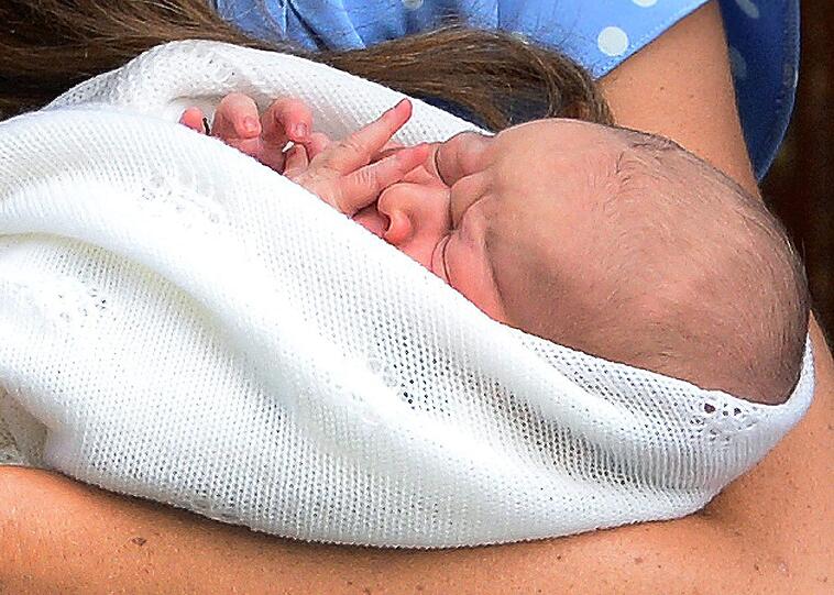Es ist der erste Blick, den die Welt auf das Royal Baby werfen darf.