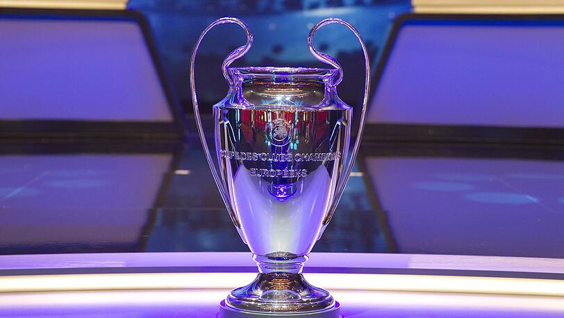 Diesen Pott wollen die Bayern am Ende der Saison in die Luft stemmen: Die Champions-League-Trophäe. Diesen Pott wollen die Bayern am Ende der Saison in die Luft stemmen: Die Champions-League-Trophäe.