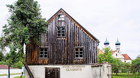 Die Glash&uuml;tte beim Kloster Benediktbeuern. An diesem Ort wurde einst Physikgeschichte geschrieben.