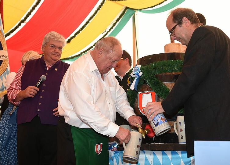 Anstich am Frühlingsfest! Die Bilder!