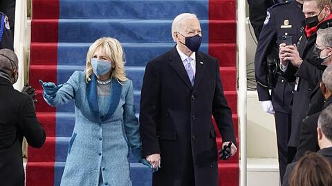 Joe Biden und seine Frau Jill auf dem Weg zur Amtseinführung.