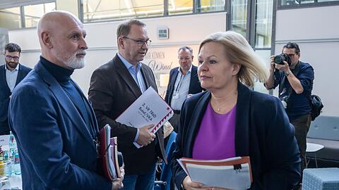 Tagelang wurde in Potsdam für die mehr als 2,5 Millionen Beschäftigte im öffentlichen Dienst verhandelt.